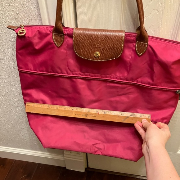 Longchamp expandable  magenta bag - Picture 12 of 15